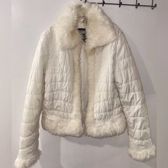 Winter Jacket - Picture 1 of 8